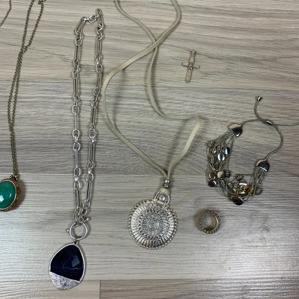 Y2K Necklace Jewelry Lot of 9 Womens‎ Natasha Hammered Leather Chunky Silver